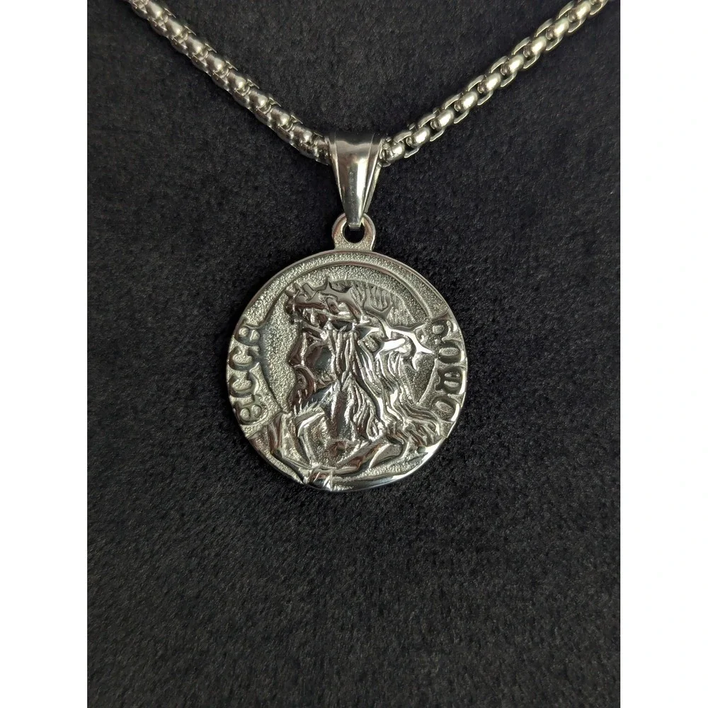 Ample Ecce Homo Christ Crown of Thorns Serenity Prayer Necklace Stainless Steel